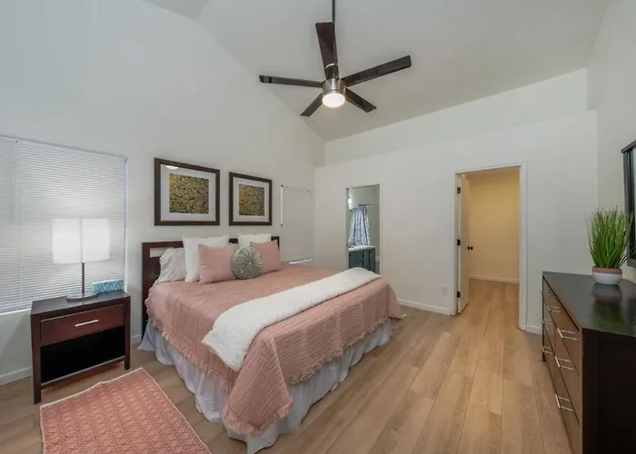 Near Nw Hospital, 3 Bedroom 2 Ba, Fenced, Garage * Tucson
